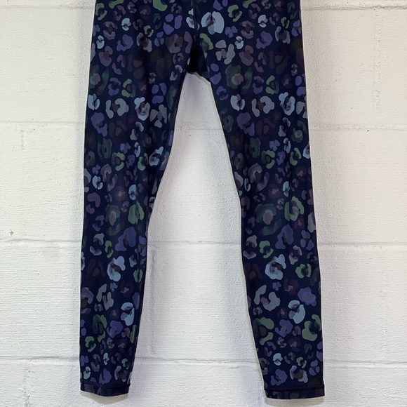 Athleta Elation Navy Floral 7/8 Leggings, M - Picture 2 of 8